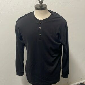 Black ribbed Hathaway sport long sleeve shirt size medium